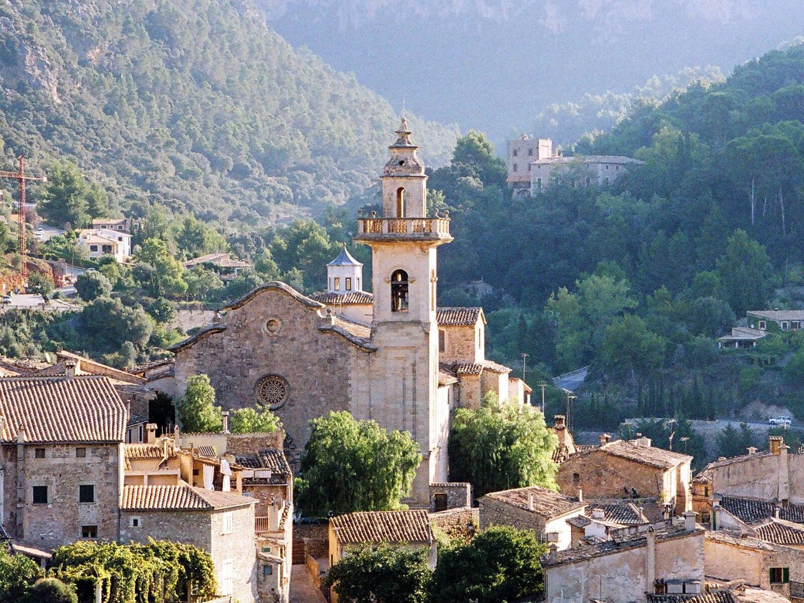 Horské městečko Valldemossa na Mallorce
