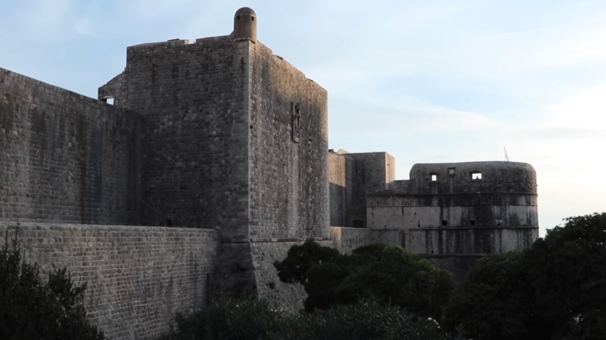 Historické městské hradby a pevnost v Dubrovníku